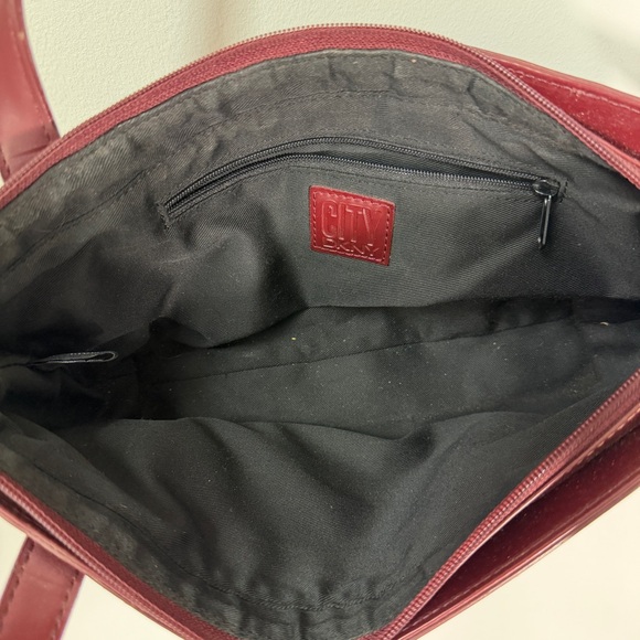 Vintage DKNY Donna Karan City Burgundy Baguette Shoulder Bag Y2K Patent Leather - Picture 7 of 10